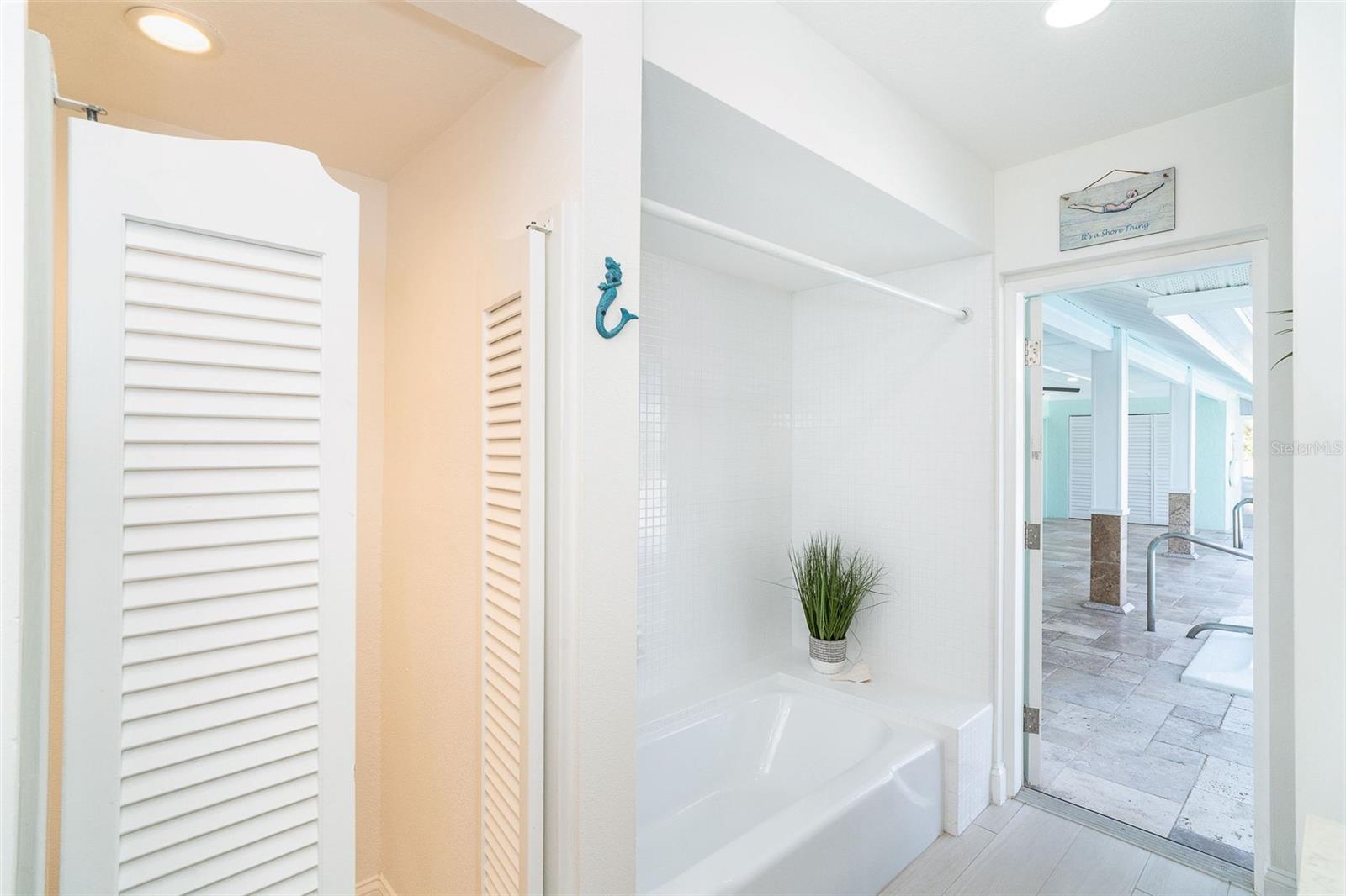 PORTOFINO UNIT 1 - Residential