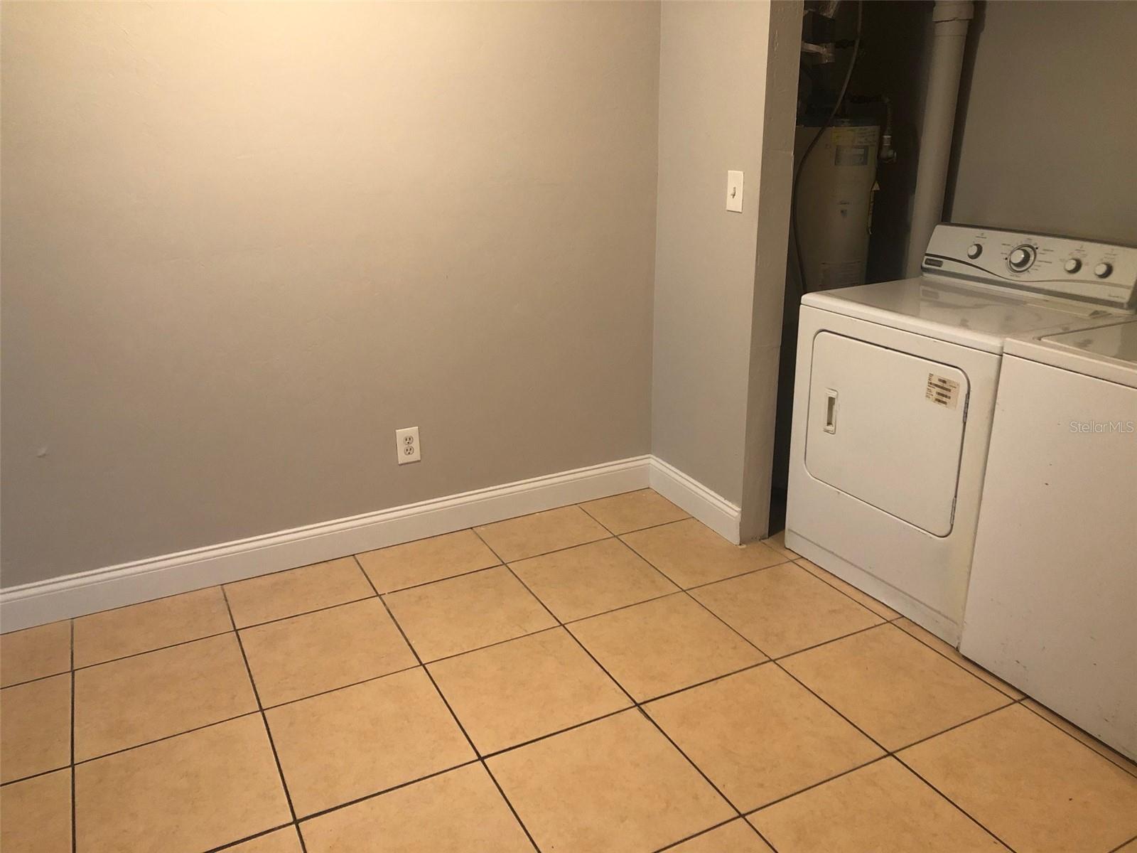 7213 SW 44TH PLACE 7