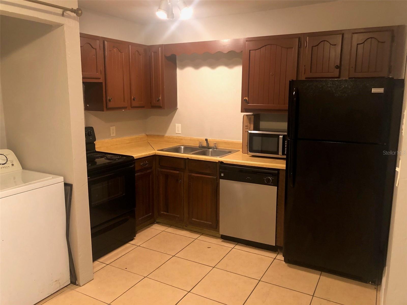 7213 SW 44TH PLACE 7