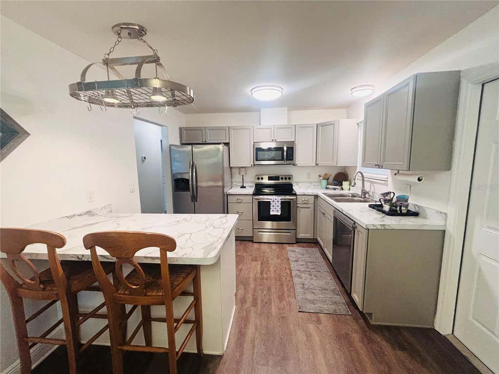 Photo of 185 Roosevelt Avenue, Brooksville, FL 34604 (MLS # TB8540019)