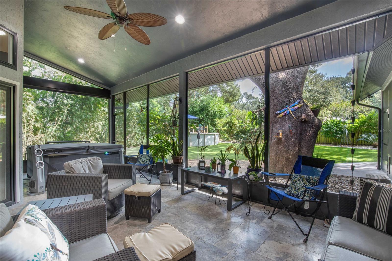 MOUNT DORA LANA - Residential