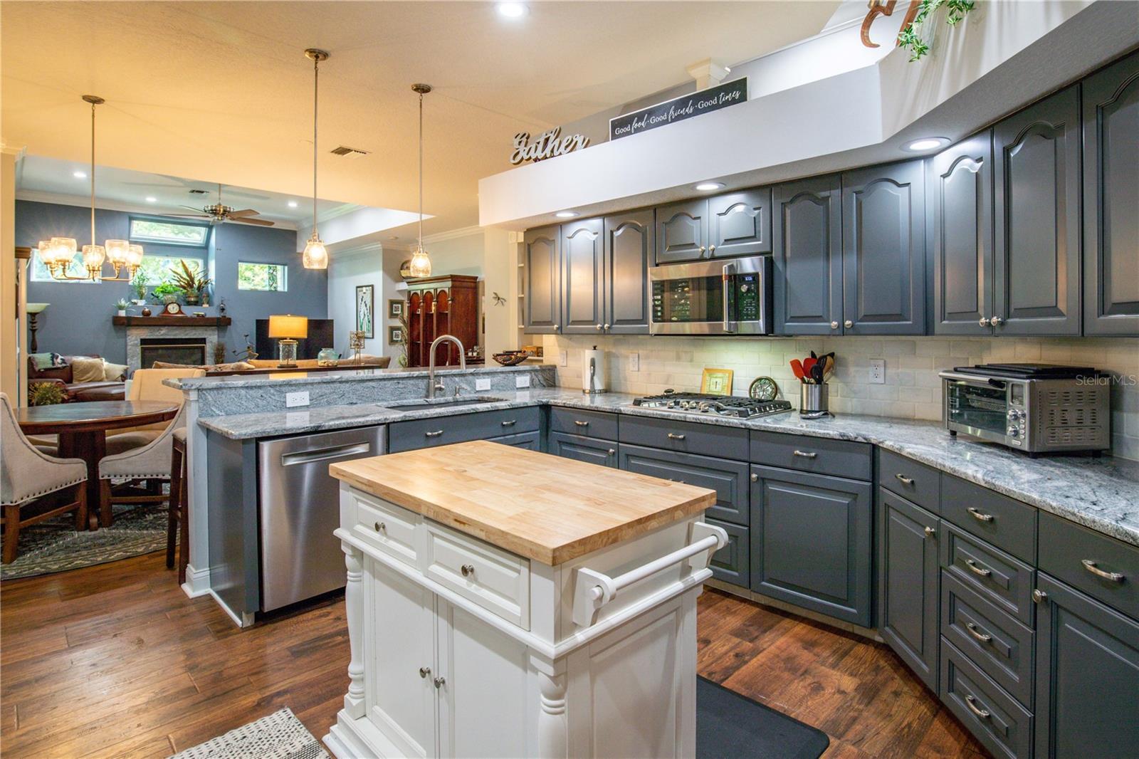 MOUNT DORA LANA - Residential