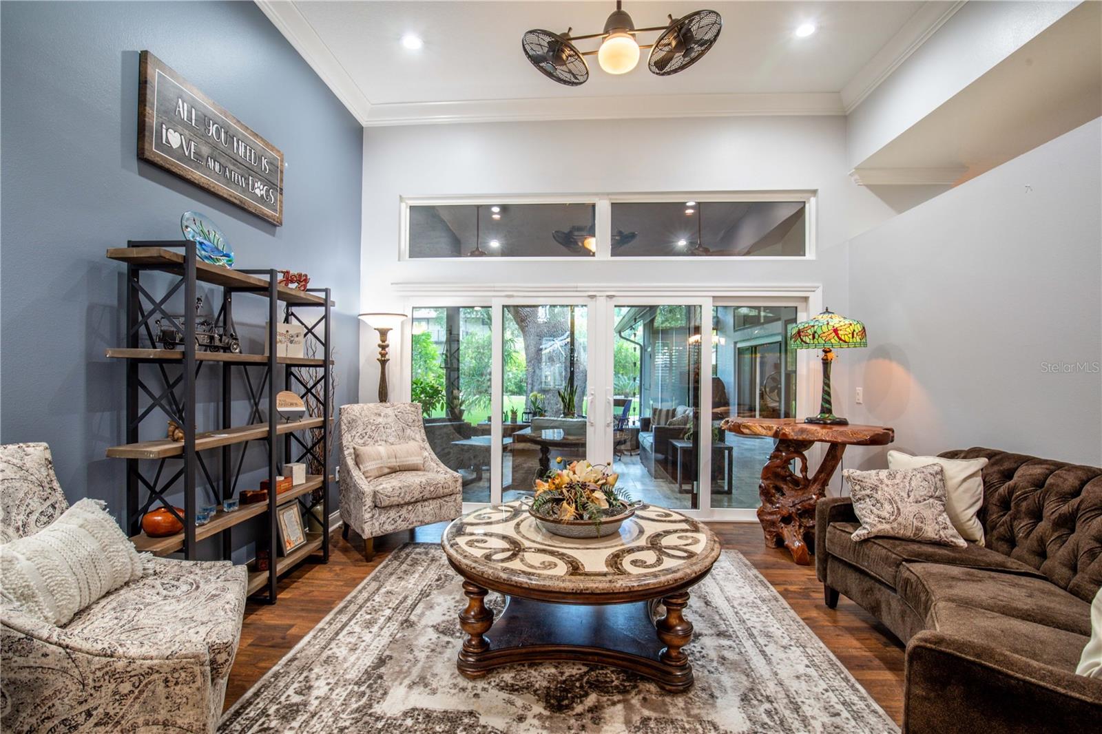 MOUNT DORA LANA - Residential