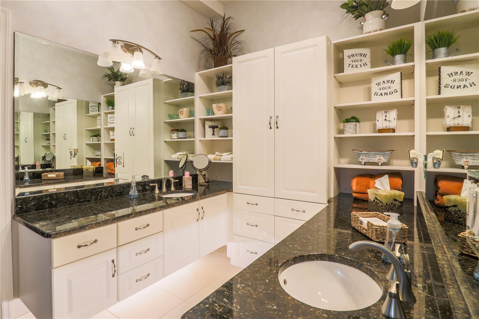 MOUNT DORA LANA - Residential