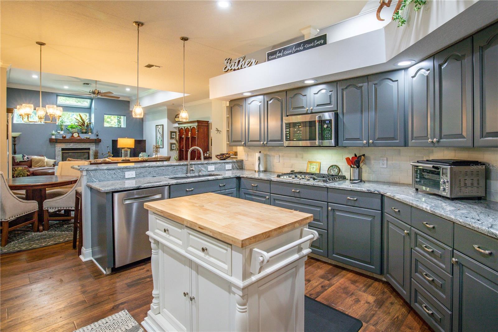 MOUNT DORA LANA - Residential