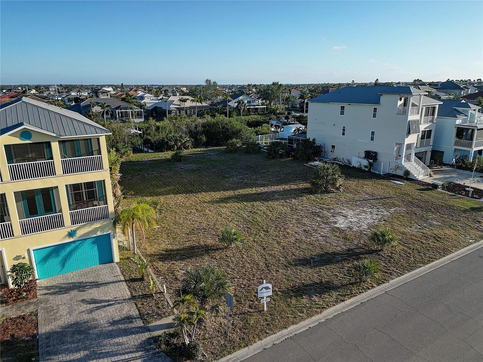 APOLLO KEY VILLAGE - Land