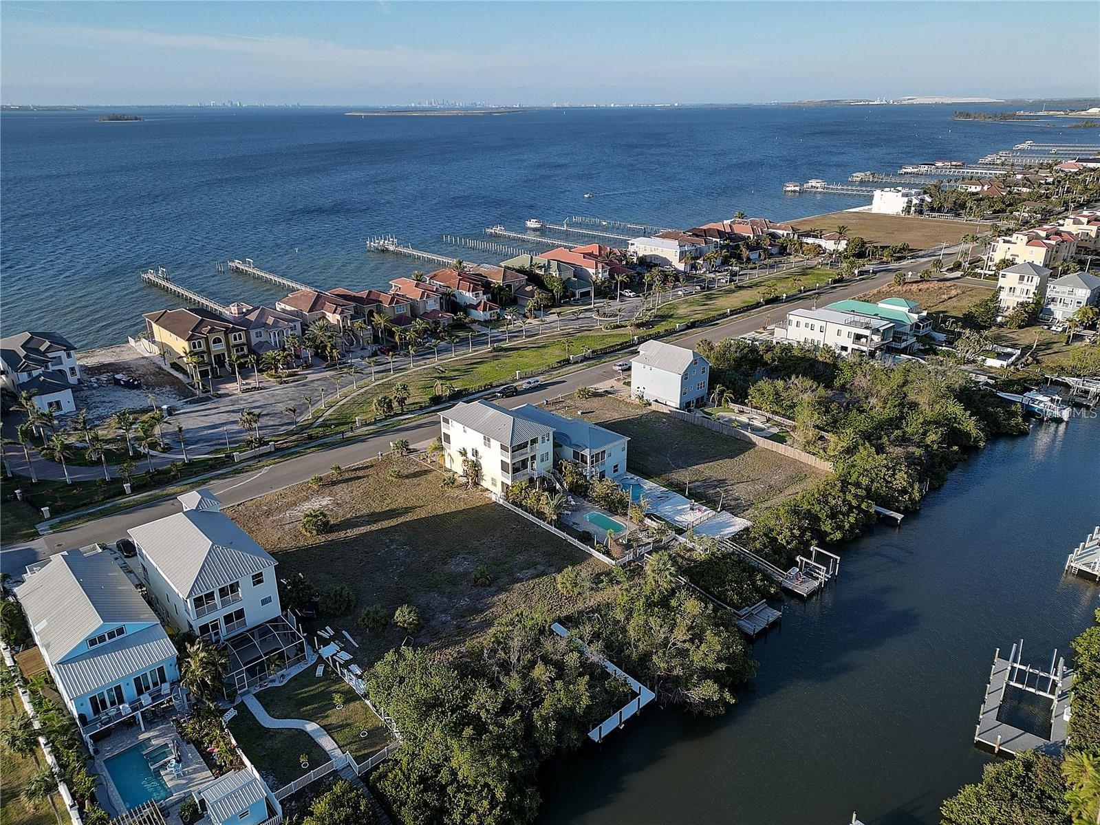 APOLLO KEY VILLAGE - Land