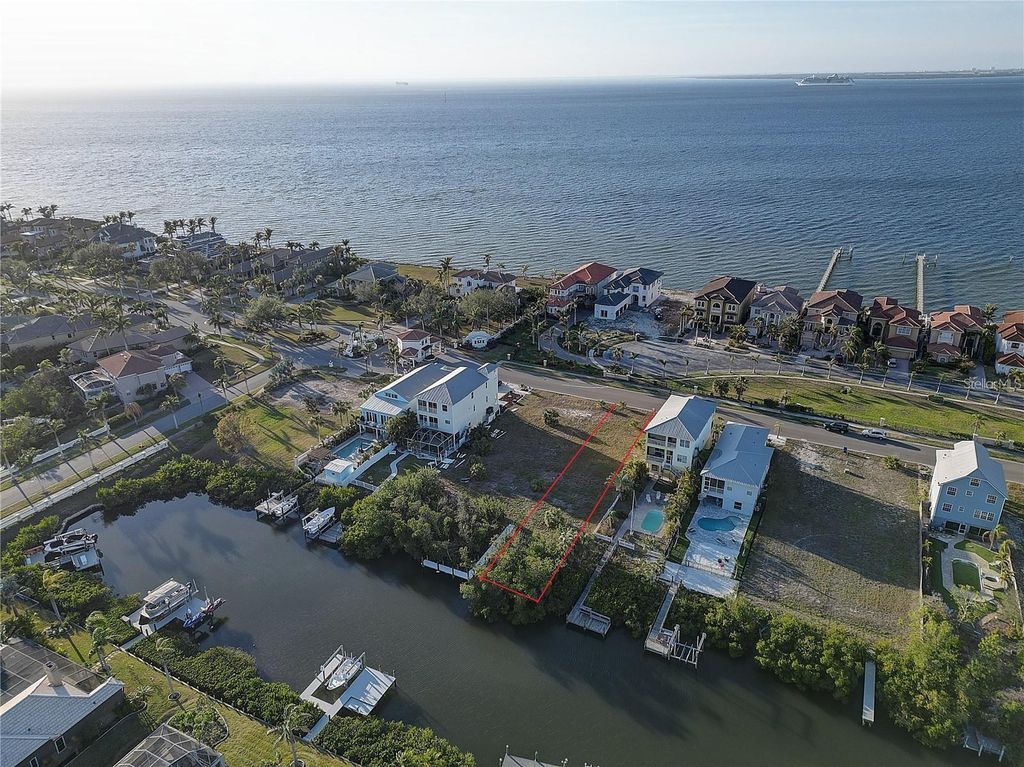 Photo of 6409 Marbella Boulevard, Apollo Beach, FL 33572 (MLS # TB8428926)