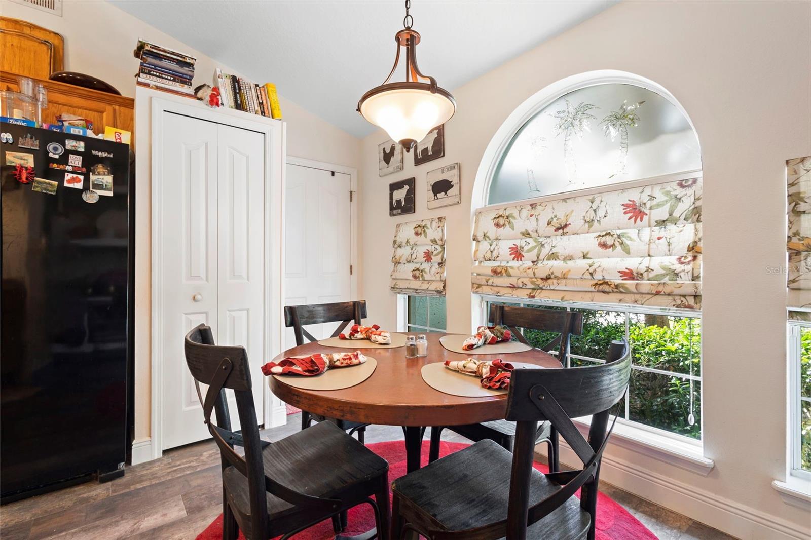 QUAIL HOLLOW ON RIVER - Residential