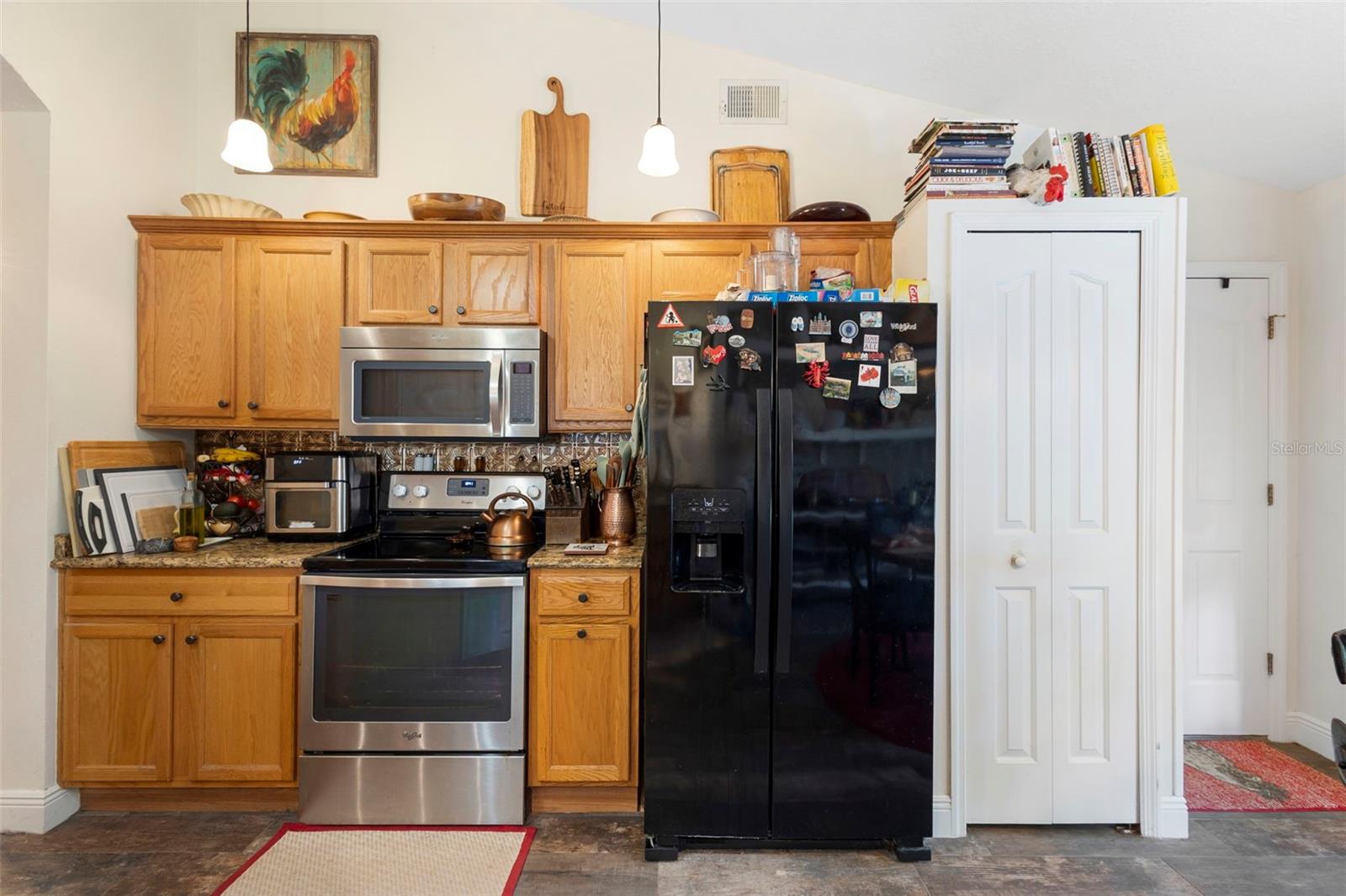 QUAIL HOLLOW ON RIVER - Residential