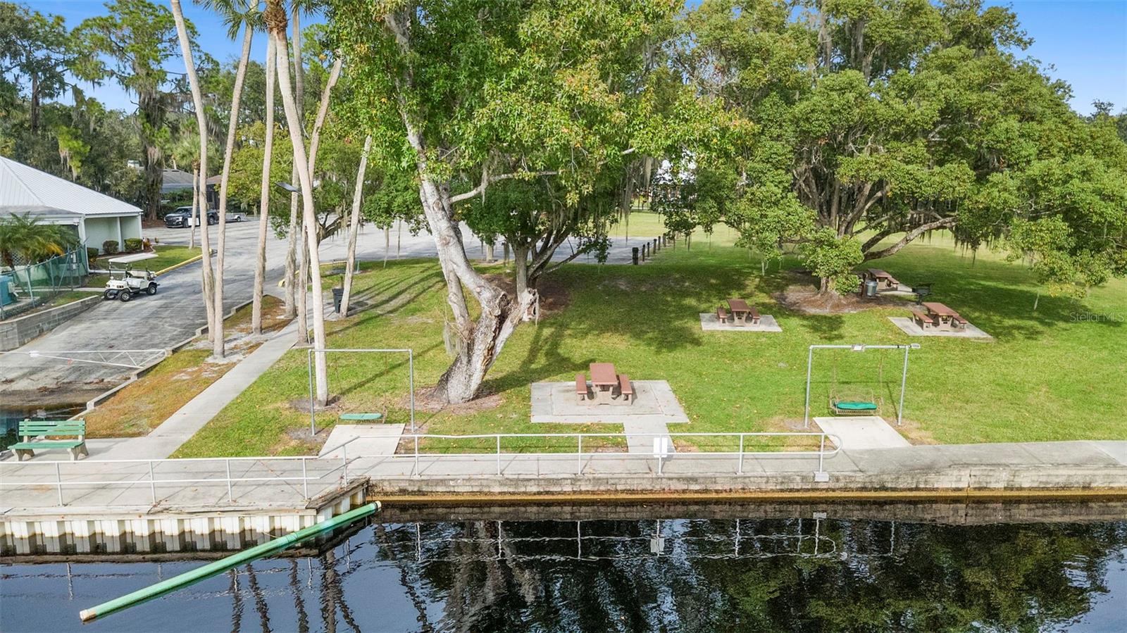 QUAIL HOLLOW ON RIVER - Residential