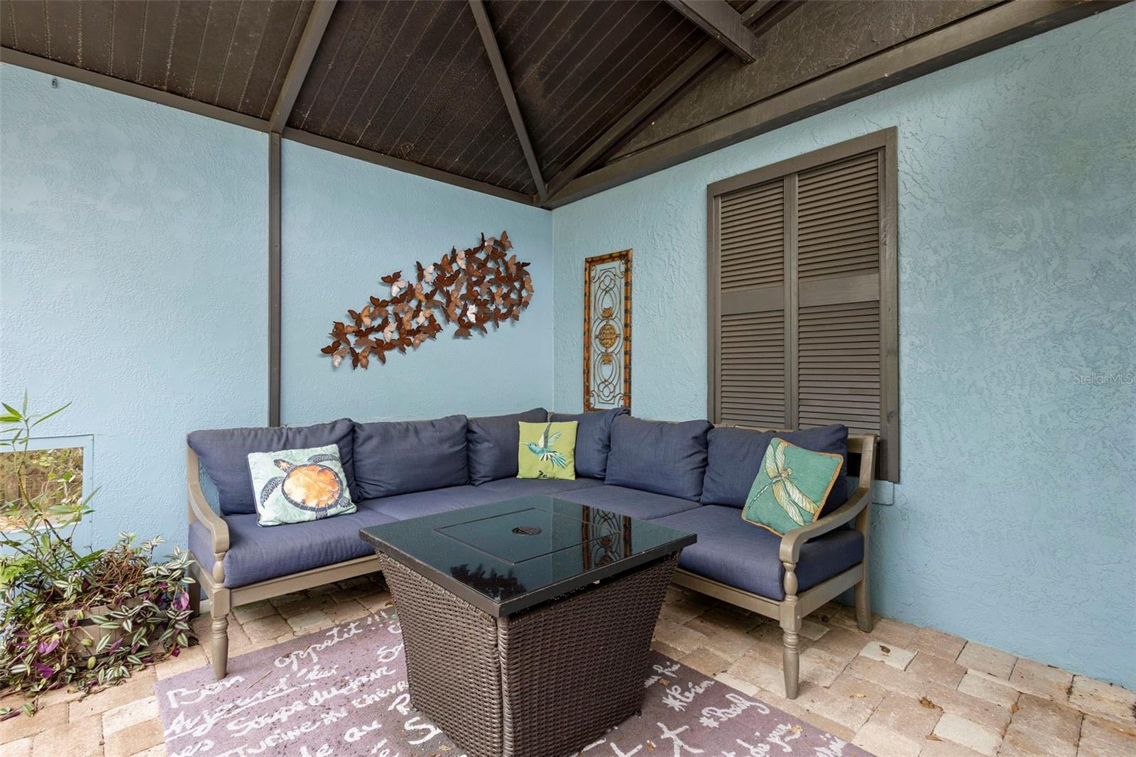 QUAIL HOLLOW ON RIVER - Residential