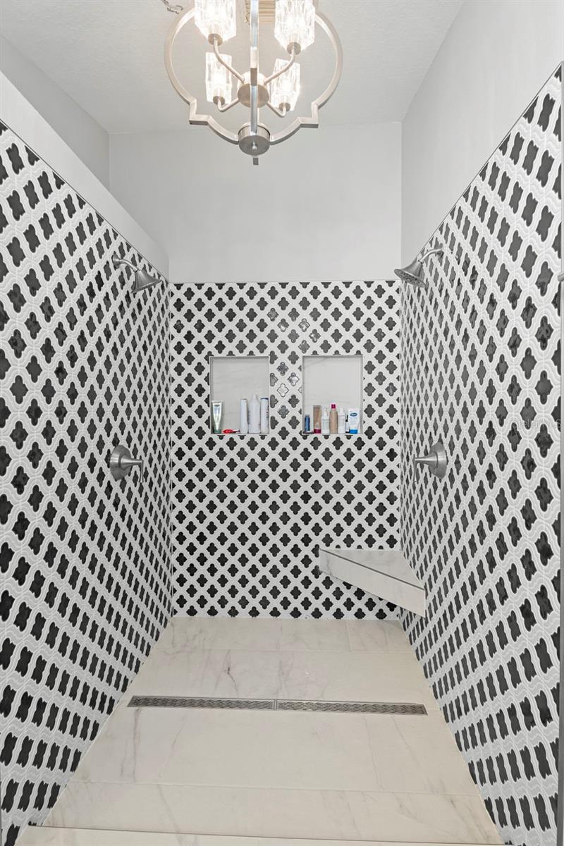 QUAIL HOLLOW ON RIVER - Residential