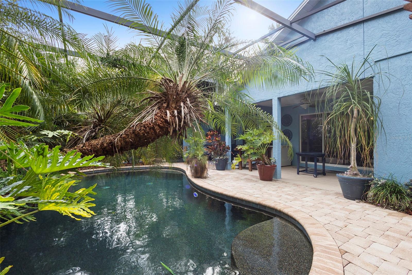 QUAIL HOLLOW ON RIVER - Residential