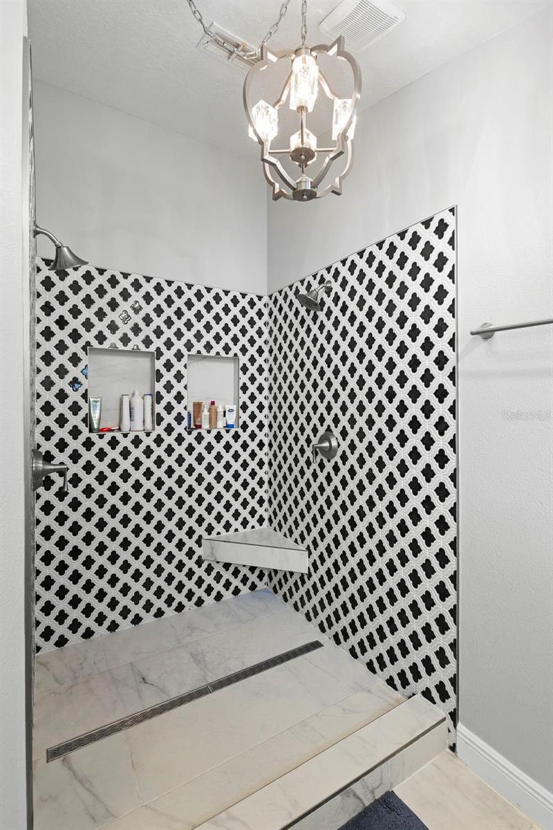 QUAIL HOLLOW ON RIVER - Residential