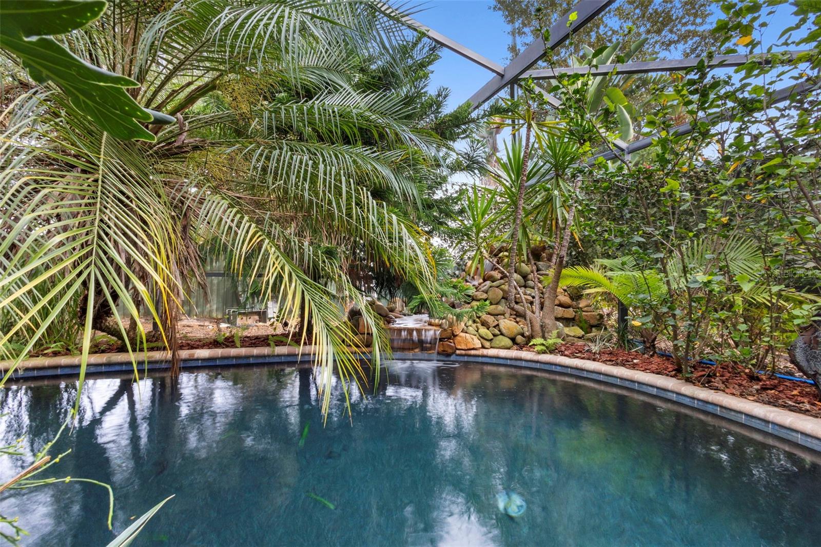 QUAIL HOLLOW ON RIVER - Residential