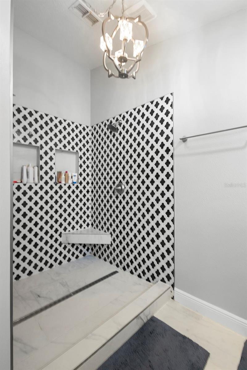 QUAIL HOLLOW ON RIVER - Residential