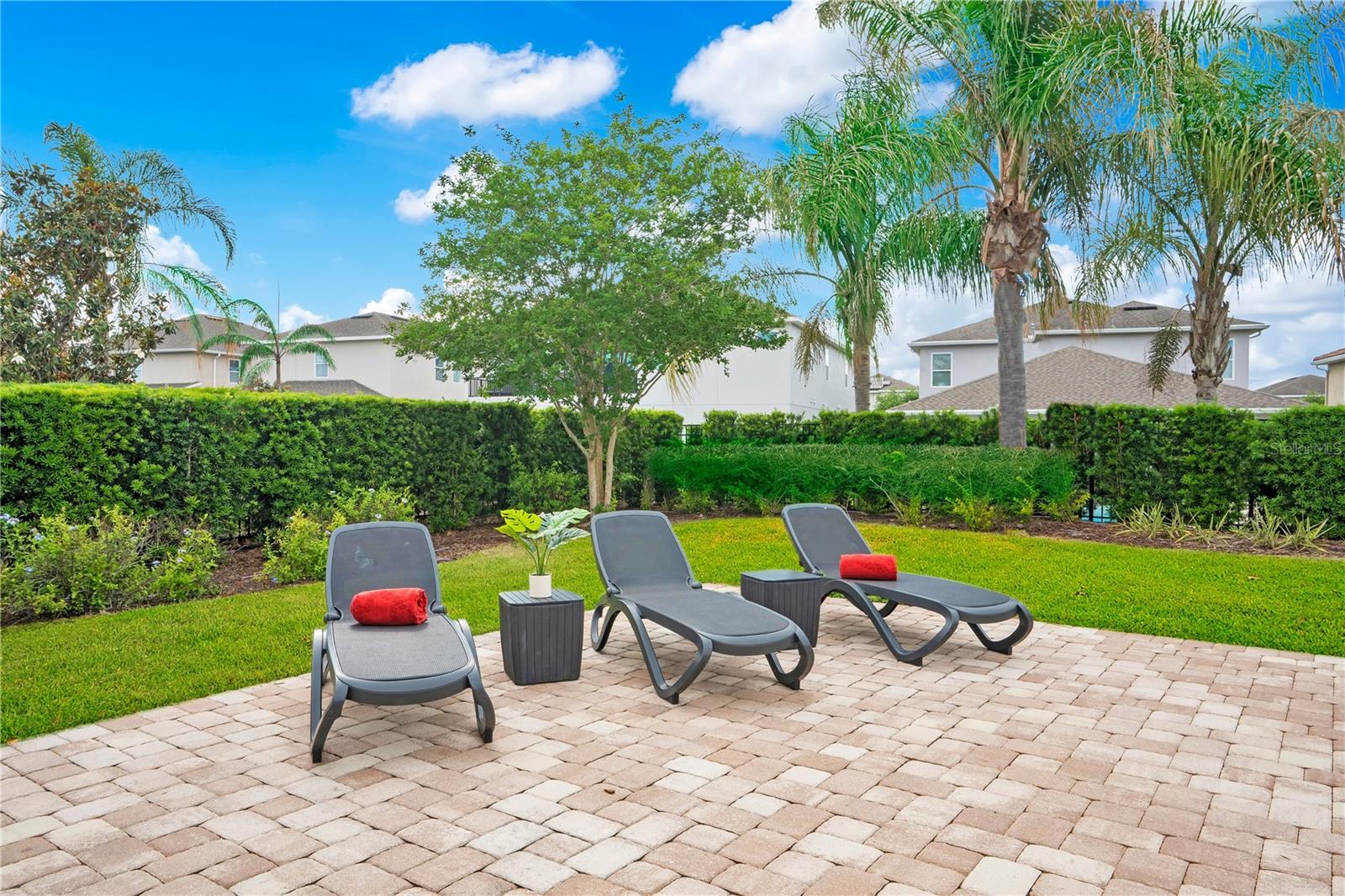 ENCORE AT REUNION - Residential