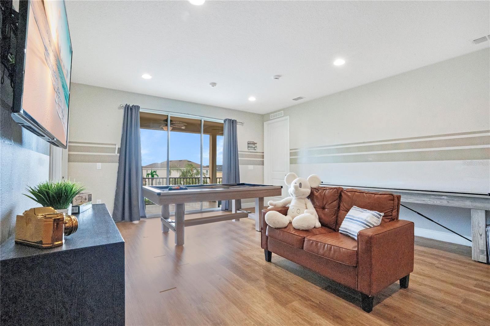 ENCORE AT REUNION - Residential