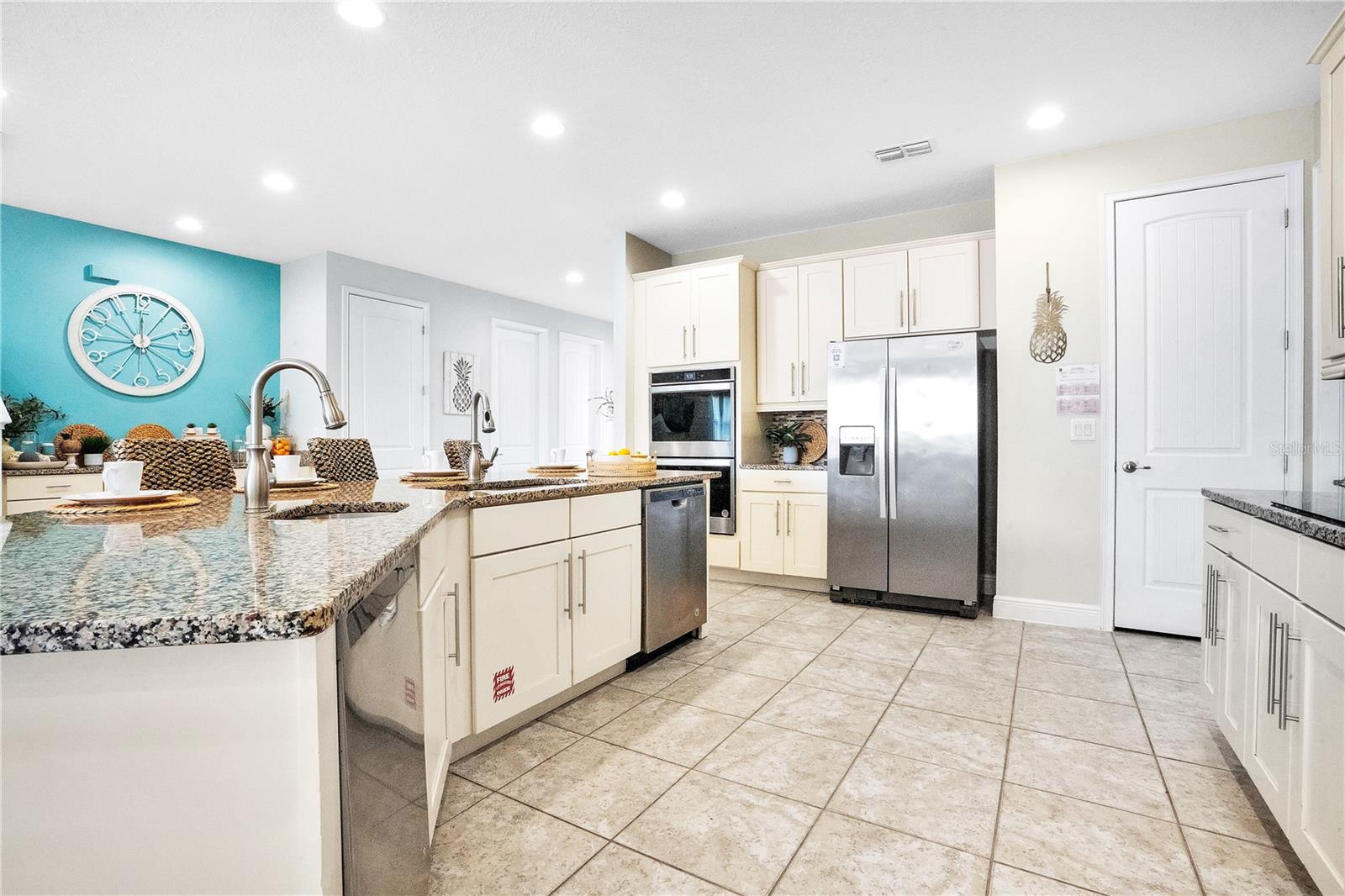 ENCORE AT REUNION - Residential