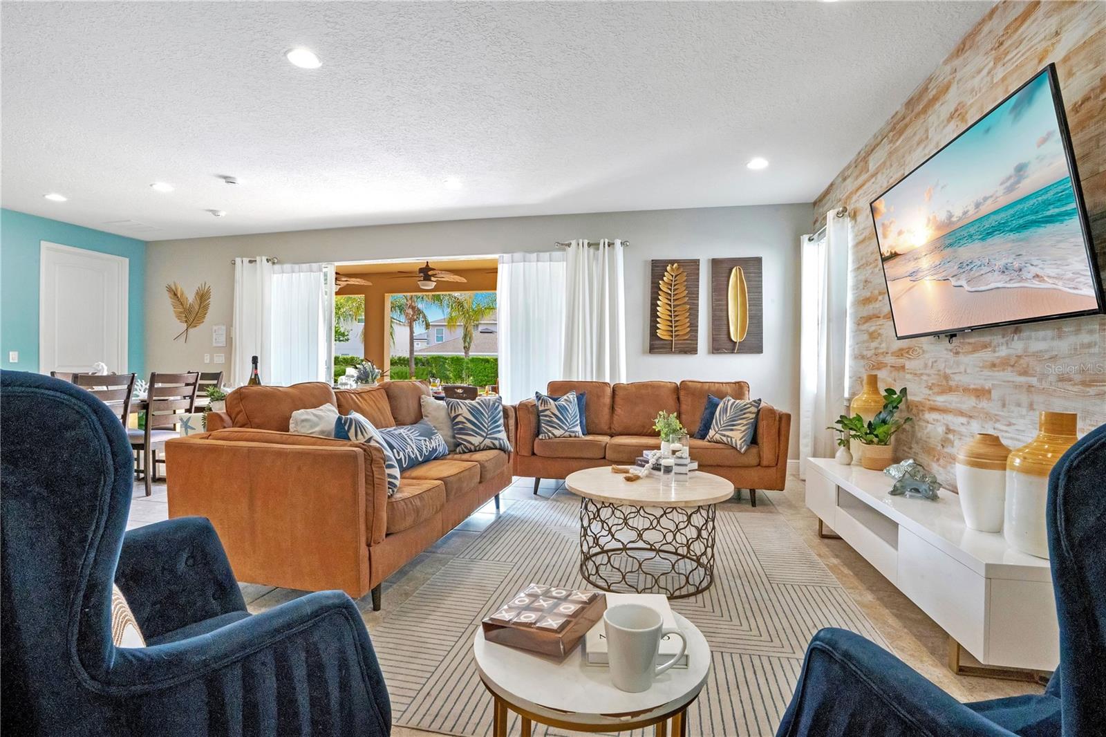 ENCORE AT REUNION - Residential