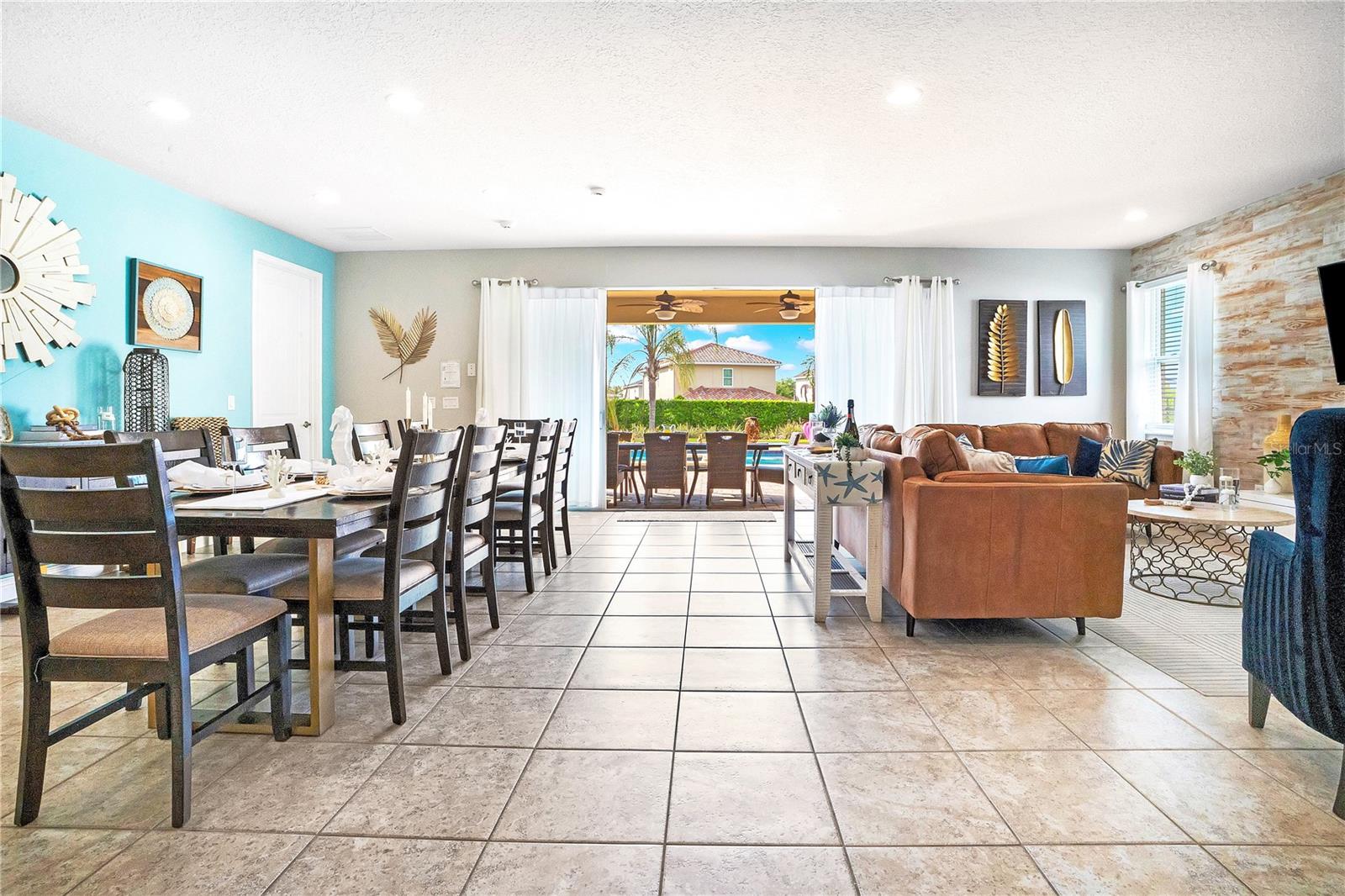 ENCORE AT REUNION - Residential