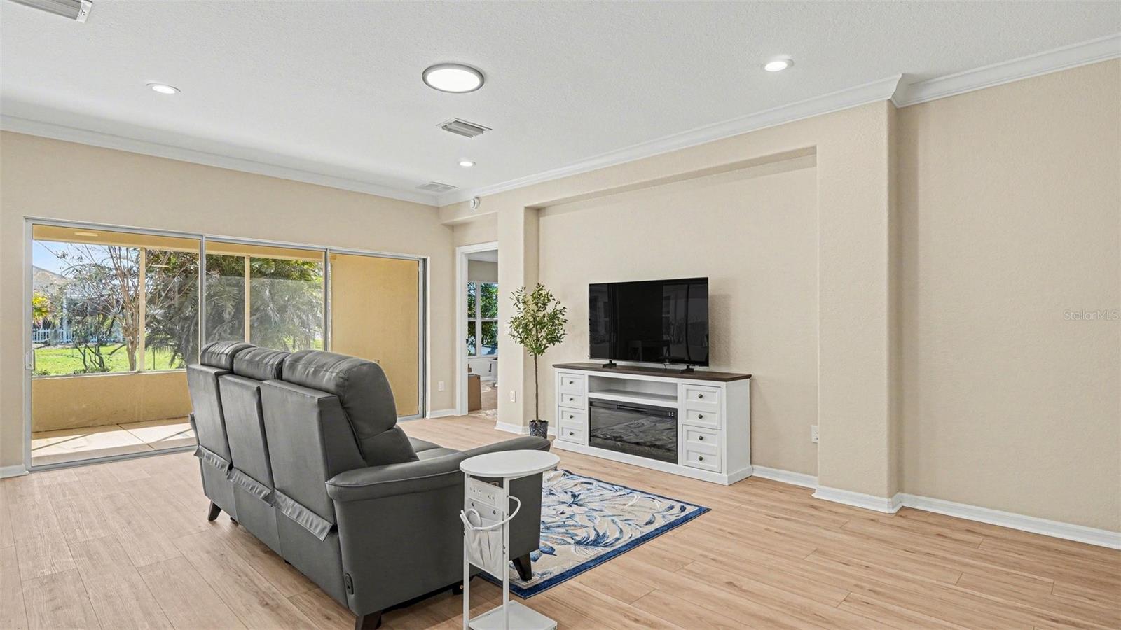 SPRUCE CREEK COUNTRY CLUB - Residential