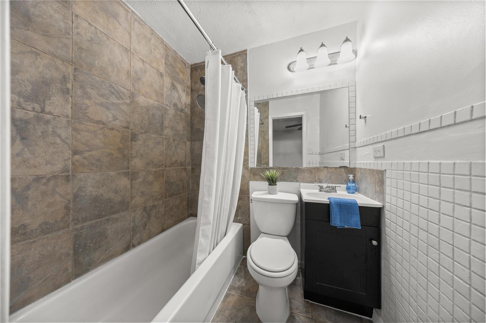 OCALA PARK ESTATE - Residential