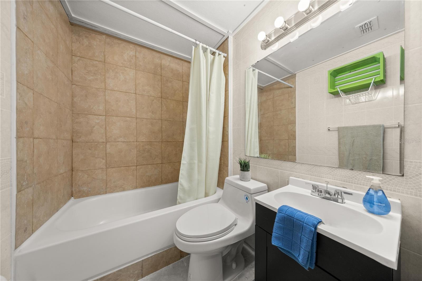 OCALA PARK ESTATE - Residential