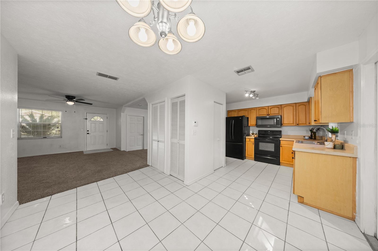 OCALA PARK ESTATE - Residential