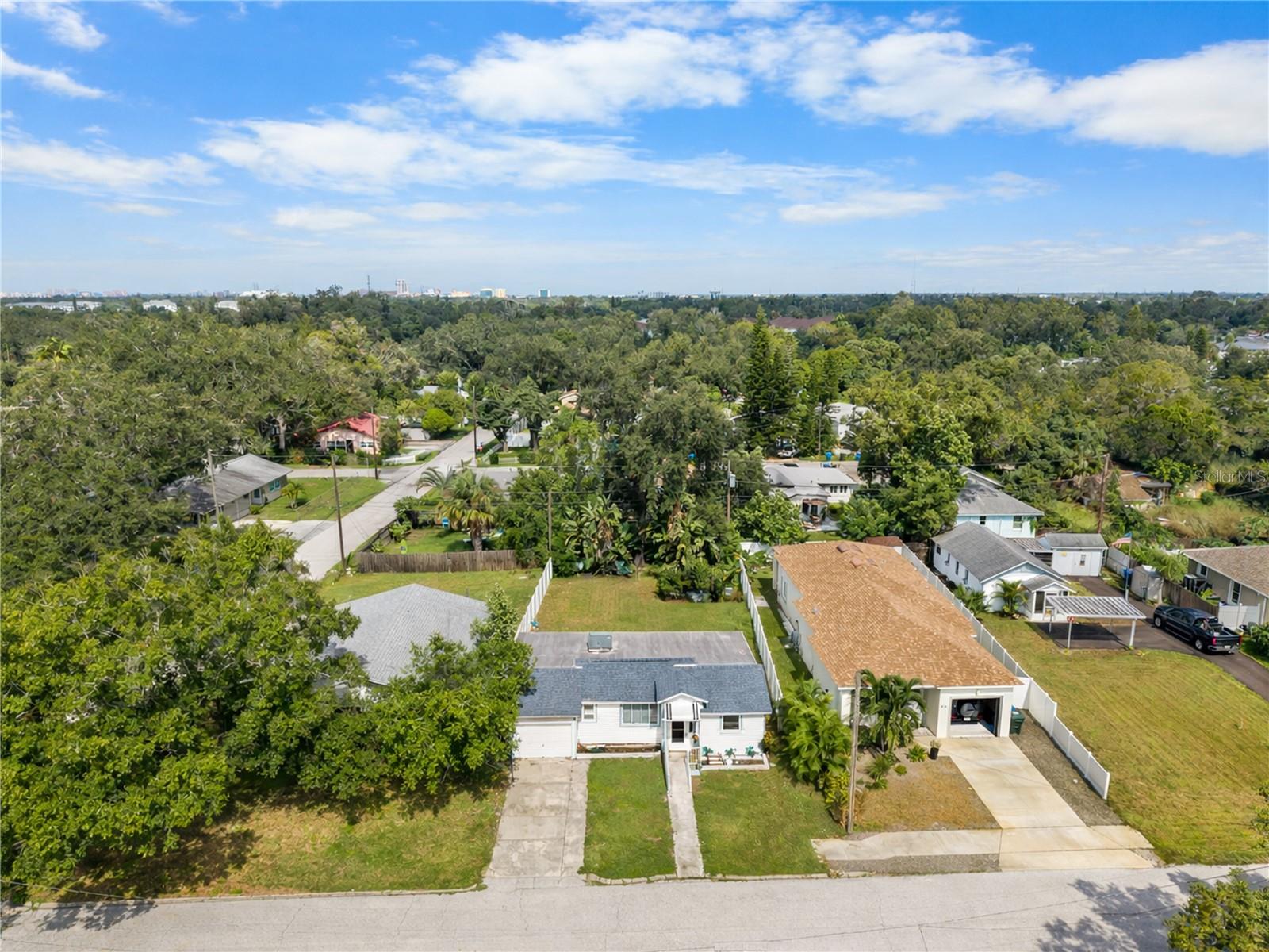 520 14TH AVENUE NW