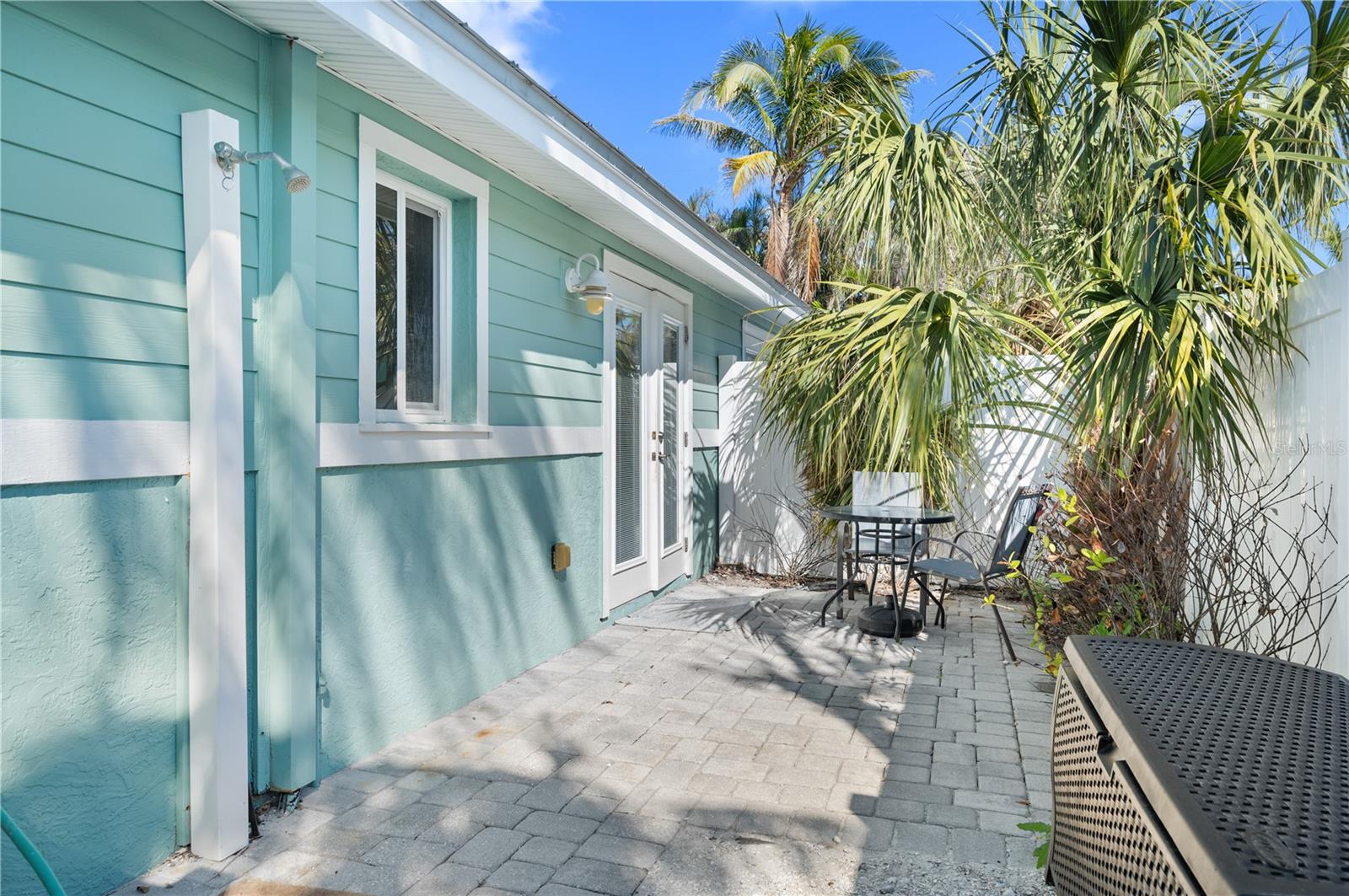 SUNSET VILLAS ON AVE E - Residential