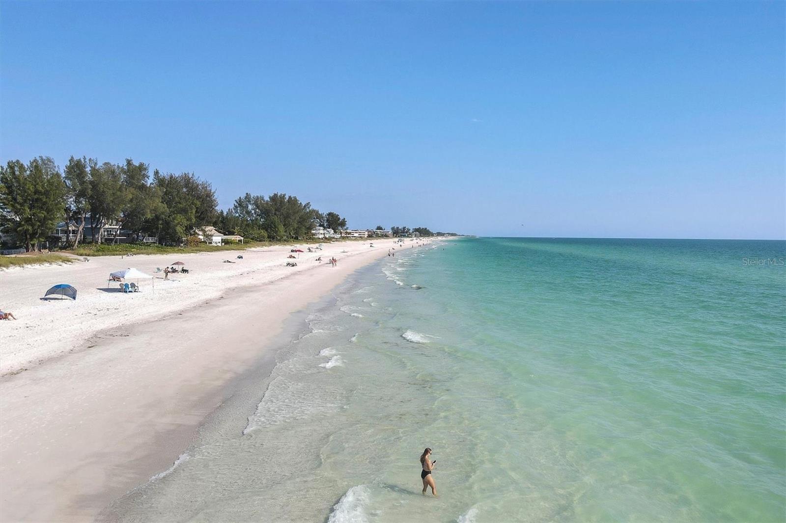 SUNSET VILLAS ON AVE E - Residential