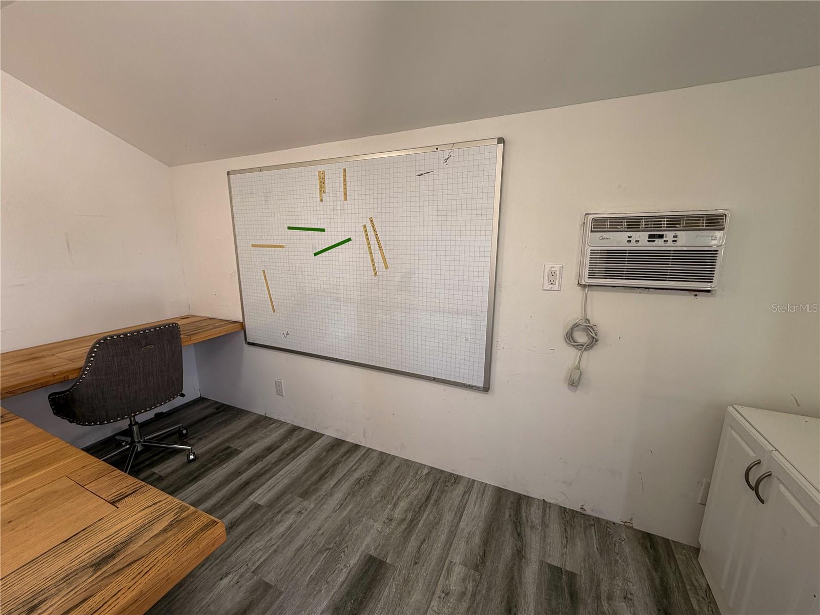 JAN PHYL VILLAGE - Residential