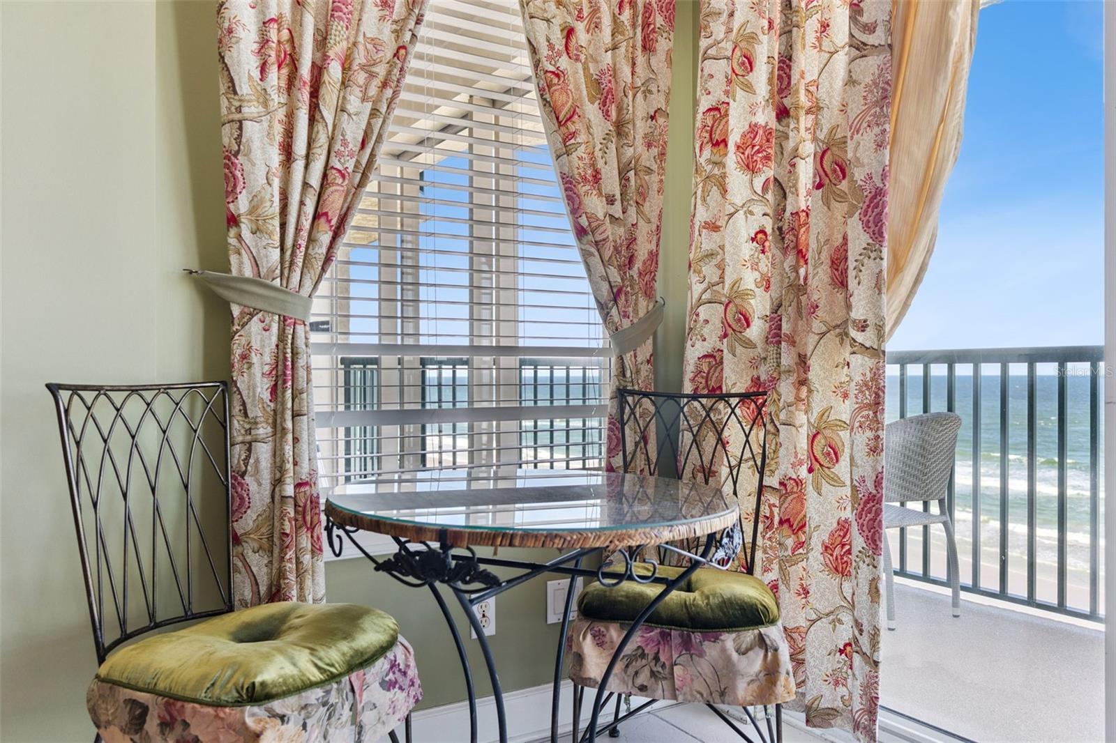 TOWERS AT PONCE INLET TOWER 08-09 CONDO PH 01 - Residential