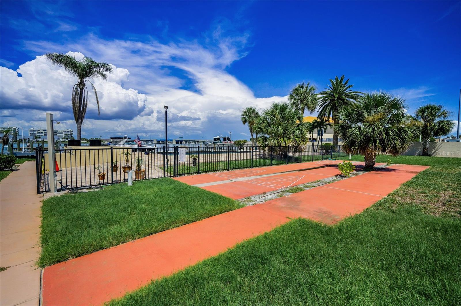 BAY ISLES CONDO - Residential
