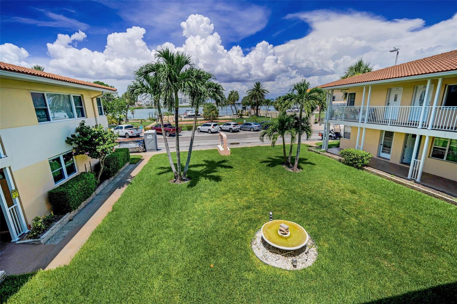 BAY ISLES CONDO - Residential