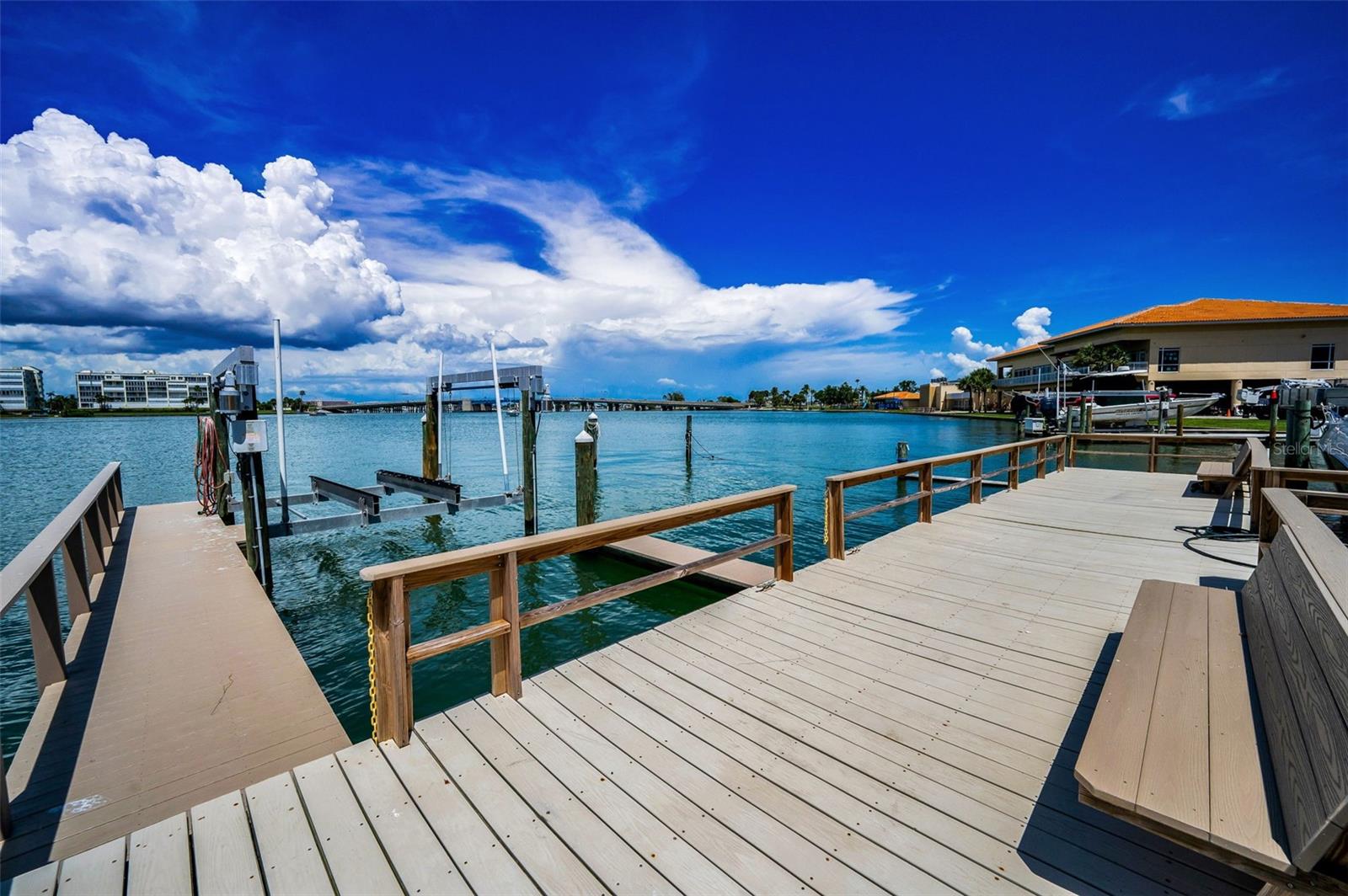 BAY ISLES CONDO - Residential