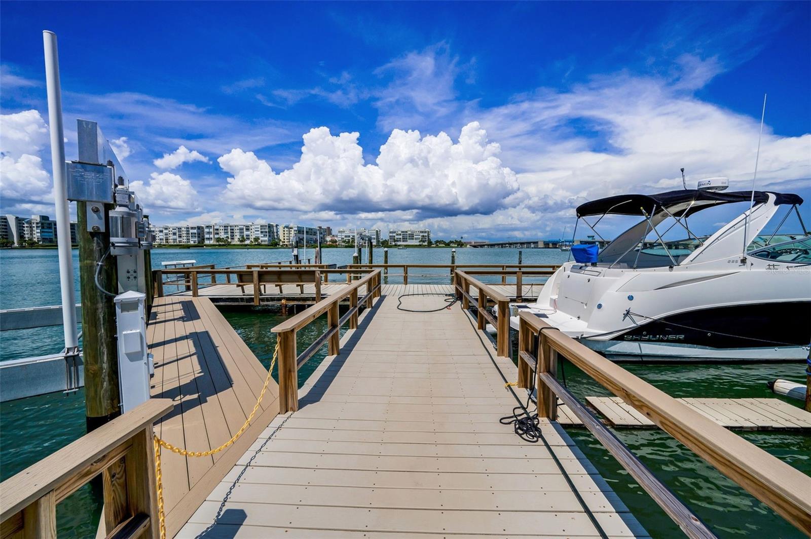 BAY ISLES CONDO - Residential