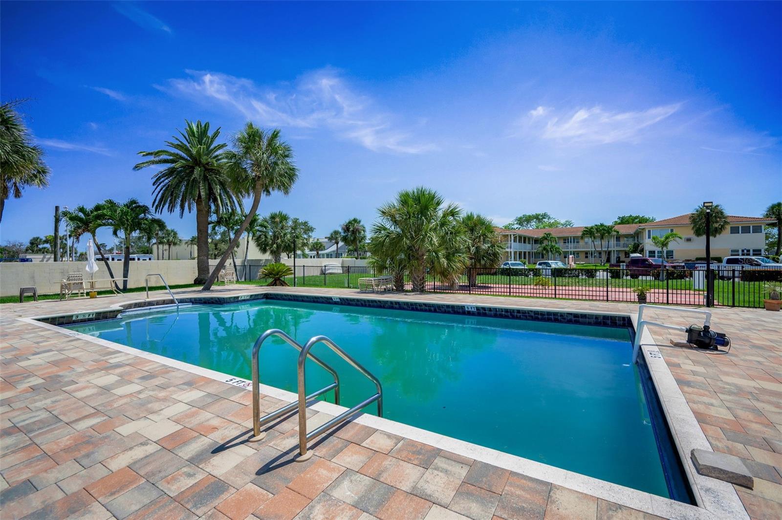 BAY ISLES CONDO - Residential