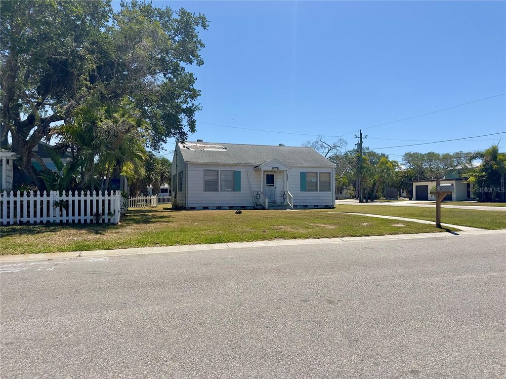 Photo of 3050 Dupont Street S, Gulfport, FL 33707 (MLS # TB8502919)