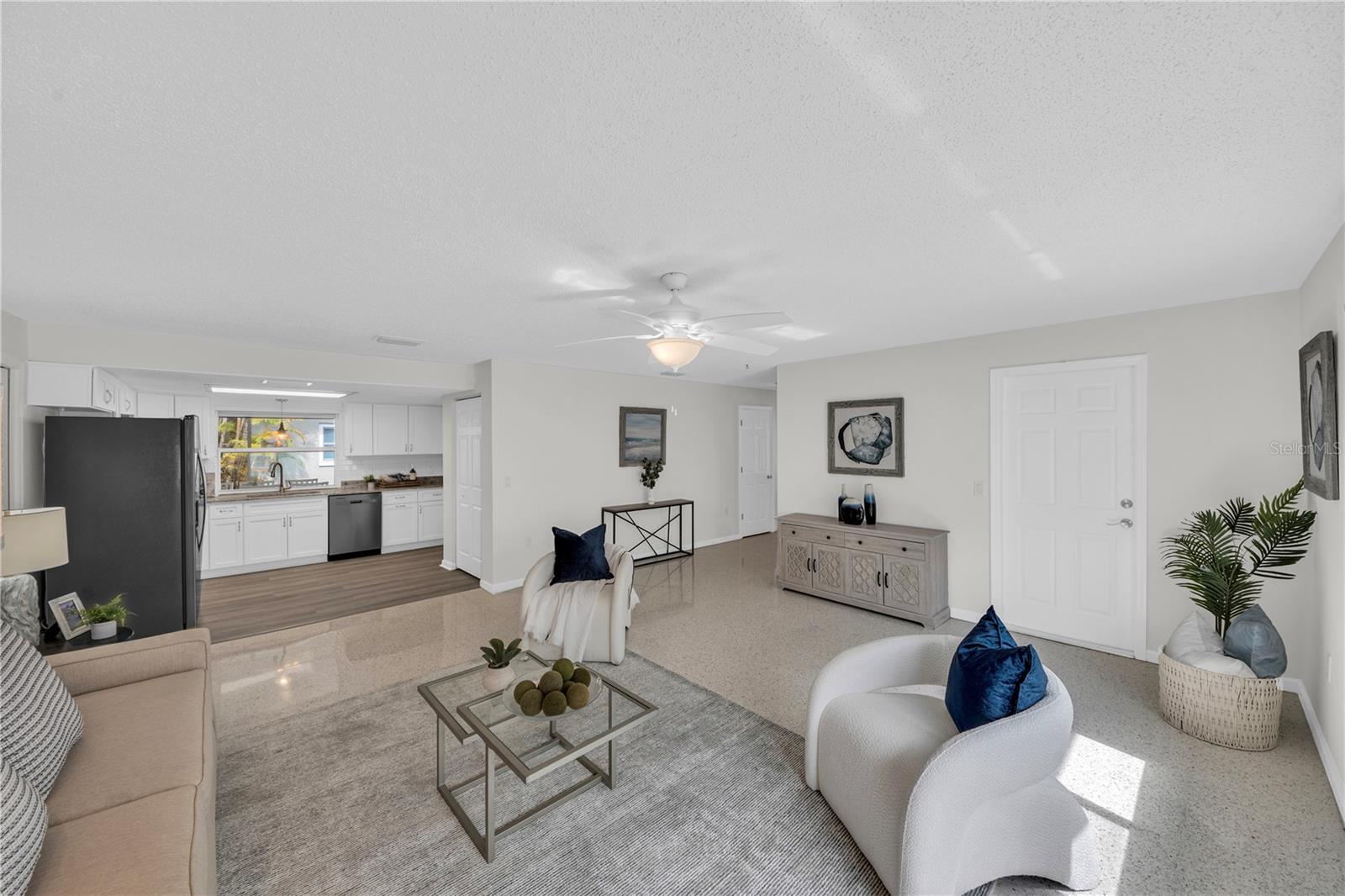 121 10TH AVE