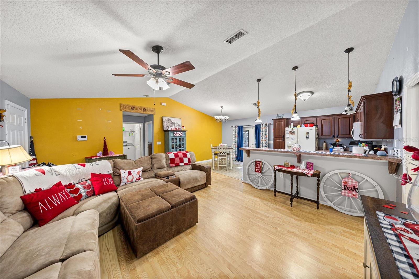 INVERNESS HIGHLANDS SOUTH - Residential