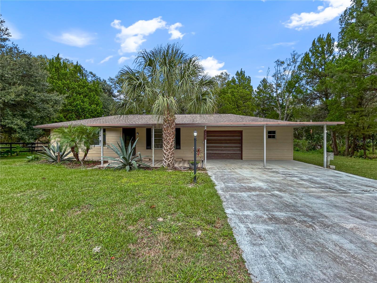 LA JOLLA PALMS - Residential