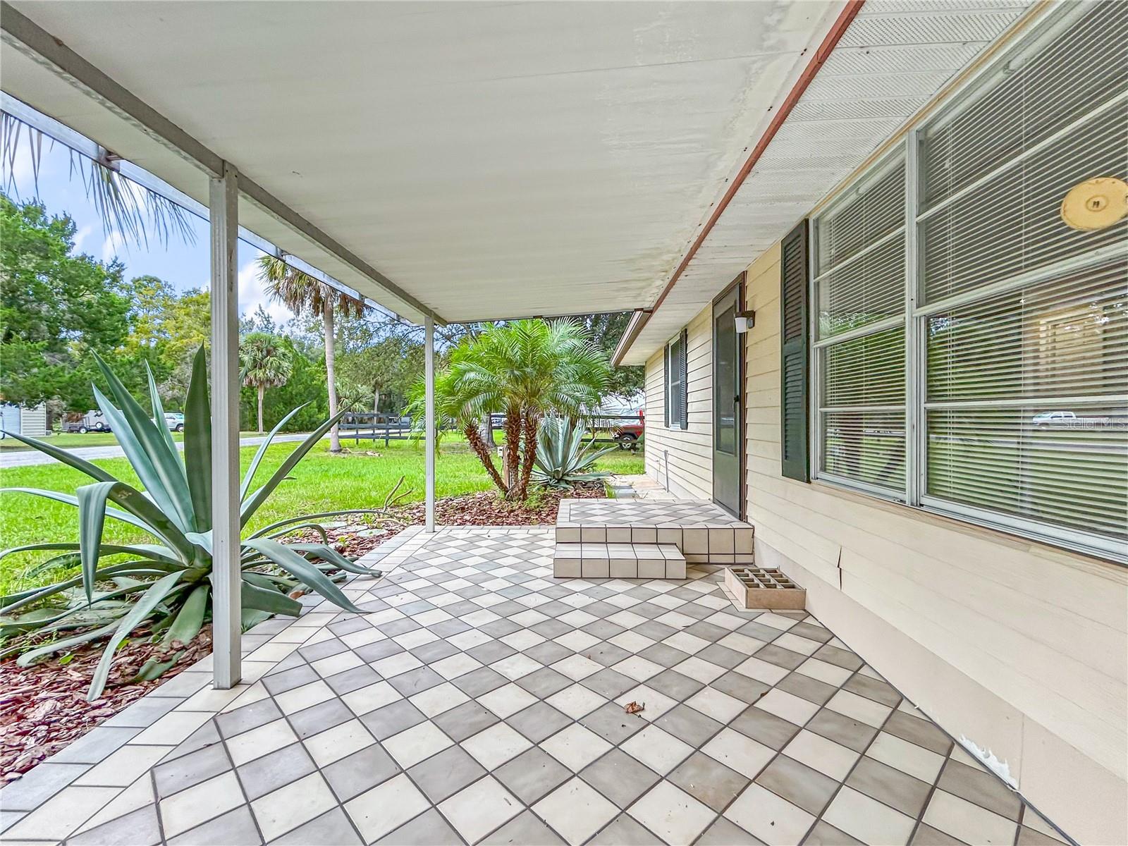 LA JOLLA PALMS - Residential