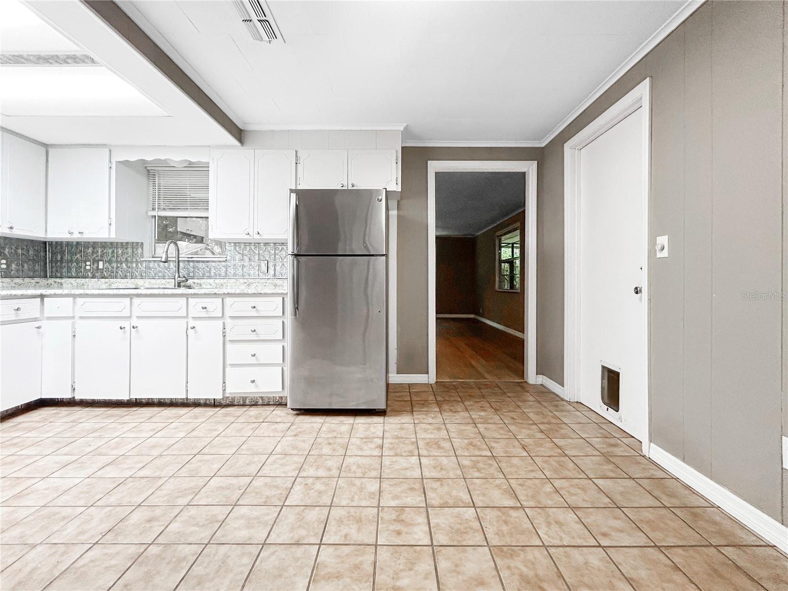 LA JOLLA PALMS - Residential