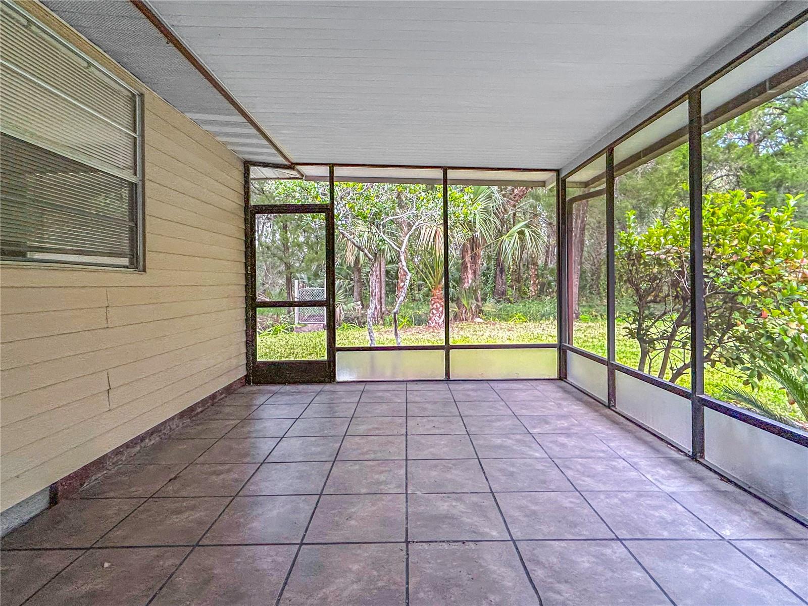 LA JOLLA PALMS - Residential