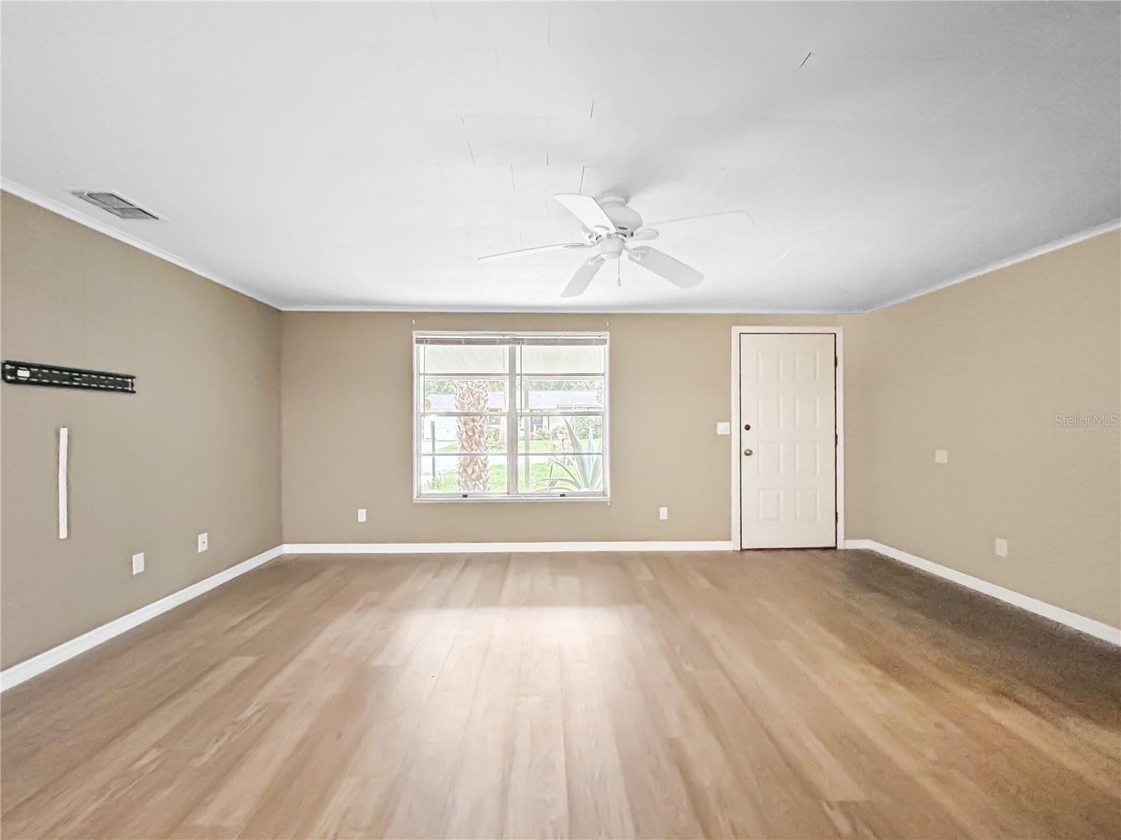 LA JOLLA PALMS - Residential