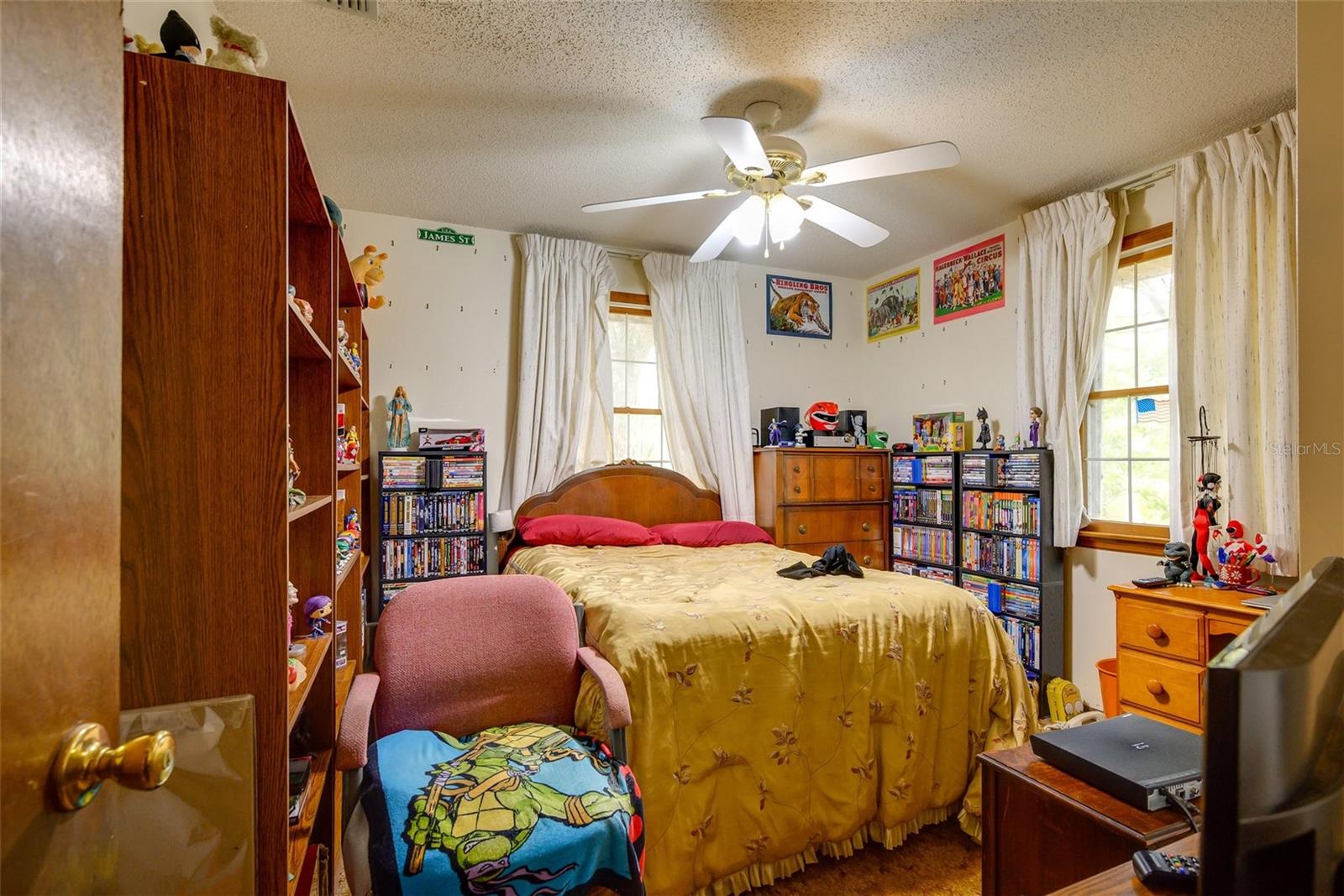 WEEKI WACHEE ACRES - Residential