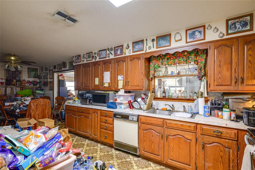 Photo of 3316 Seaview Drive, Spring Hill, FL 34606 (MLS # C7524540)